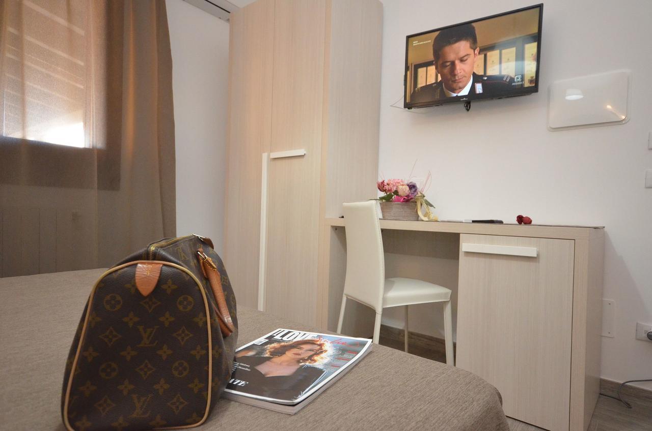 B&B Timpe Bianche Castelluzzo Bagian luar foto