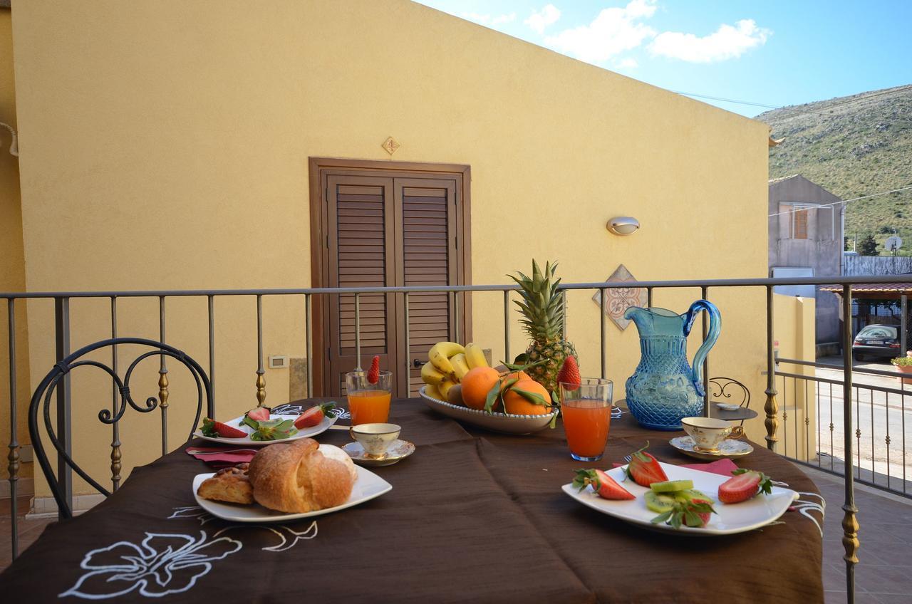 B&B Timpe Bianche Castelluzzo Bagian luar foto