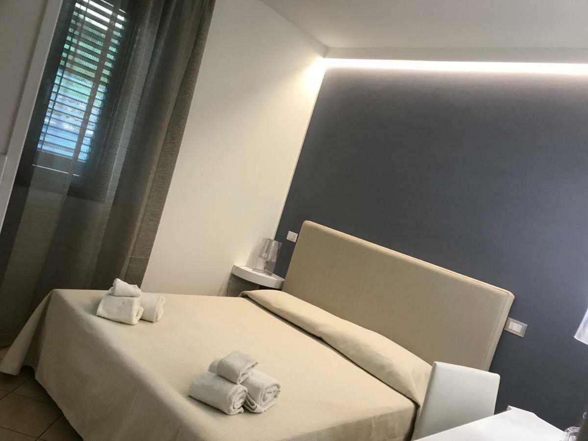 B&B Timpe Bianche Castelluzzo Bagian luar foto