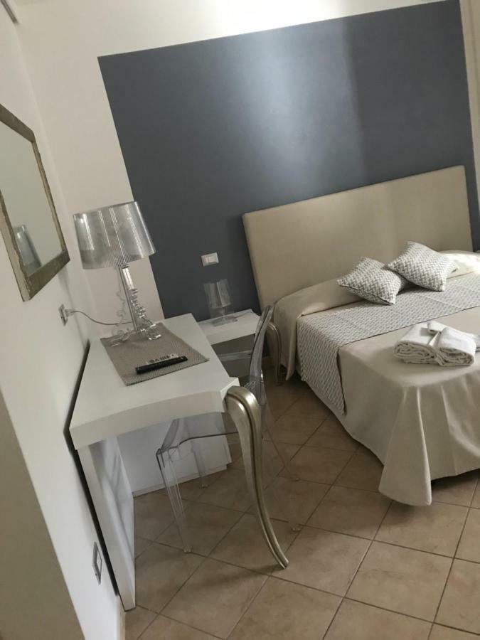 B&B Timpe Bianche Castelluzzo Bagian luar foto