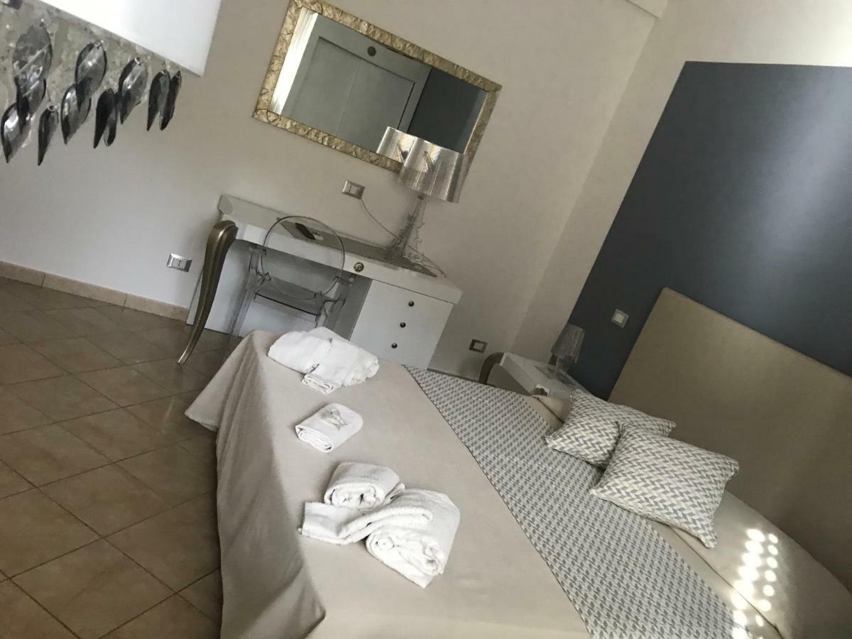 B&B Timpe Bianche Castelluzzo Bagian luar foto